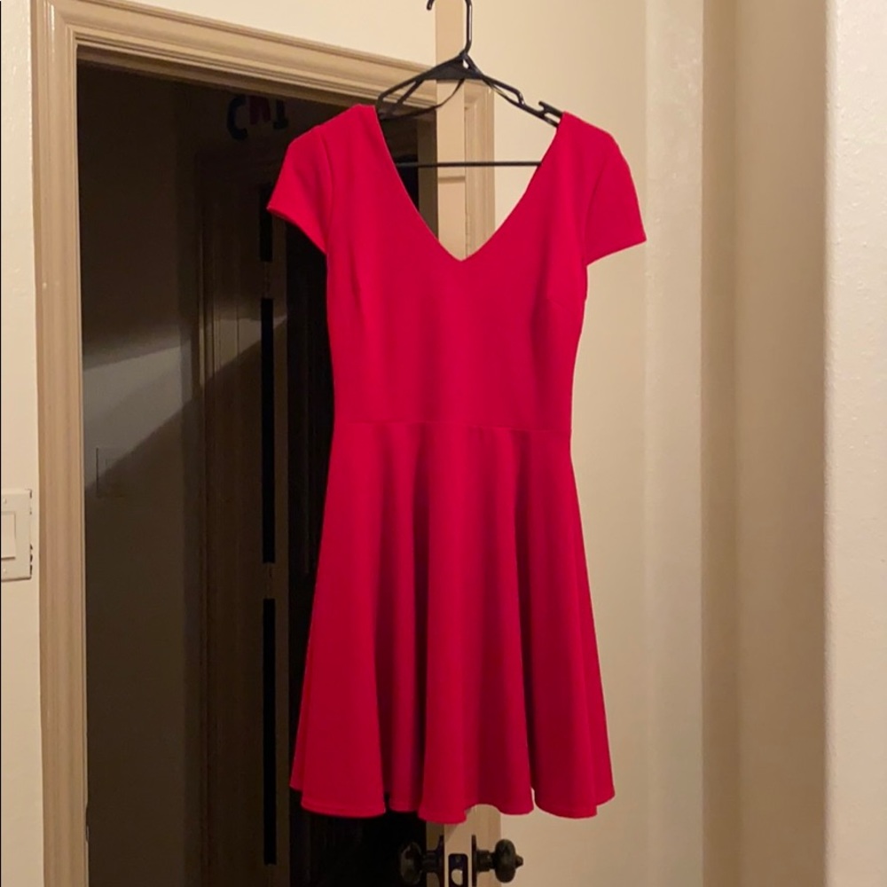 v neck and “backless”red dress